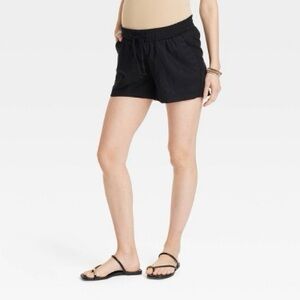 Ingrid and Isabel Under Belly Maternity Linen Shorts